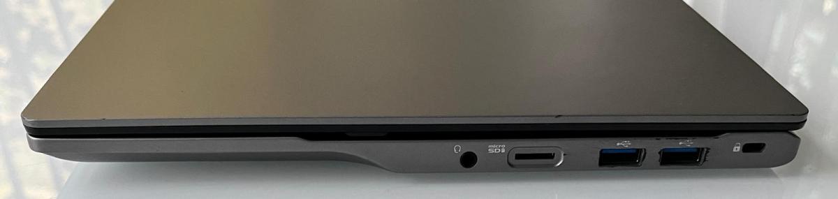 Fujitsu Lifebook U7511